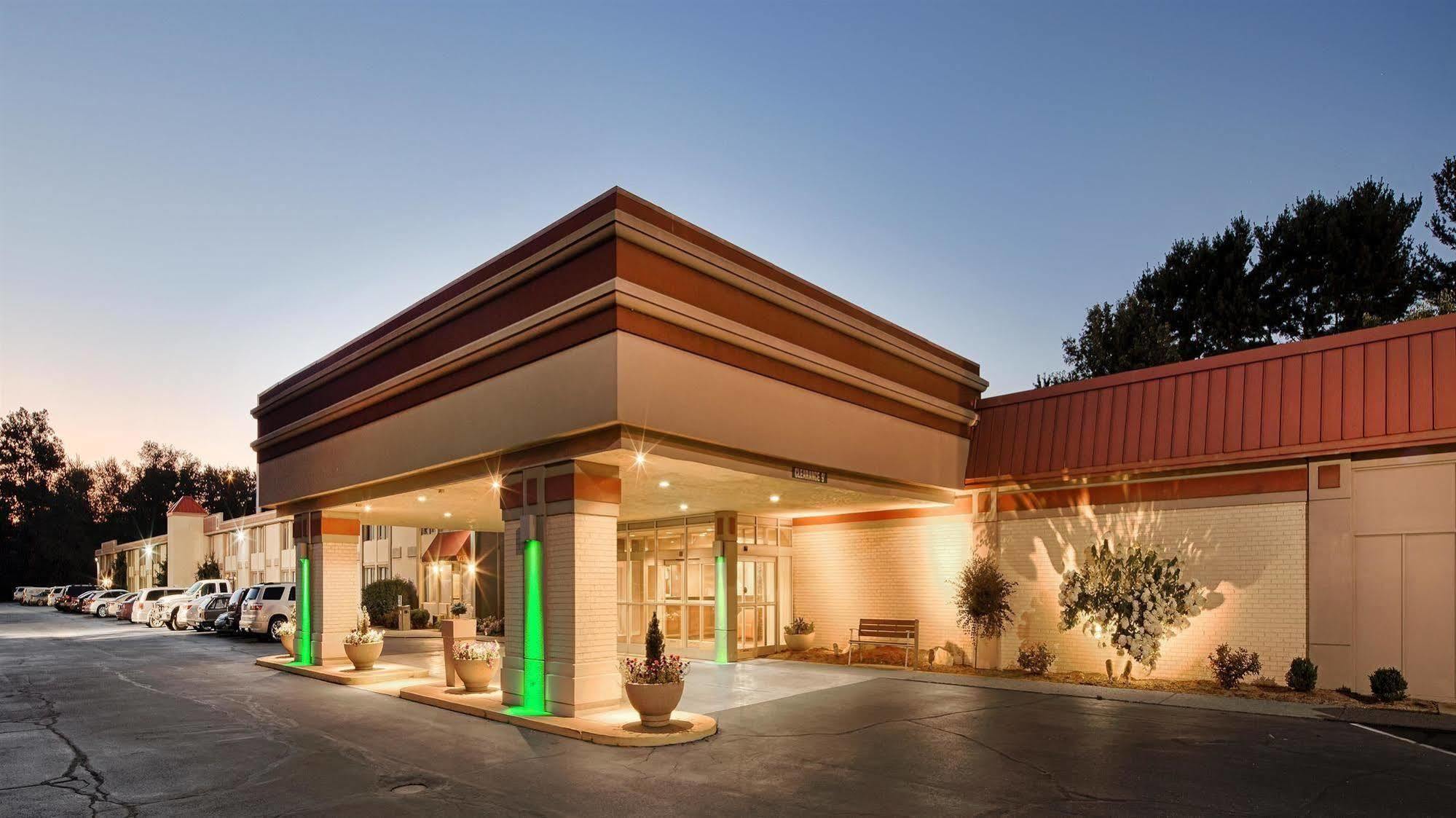 Baymont Inn & Suites Marietta Ngoại thất bức ảnh