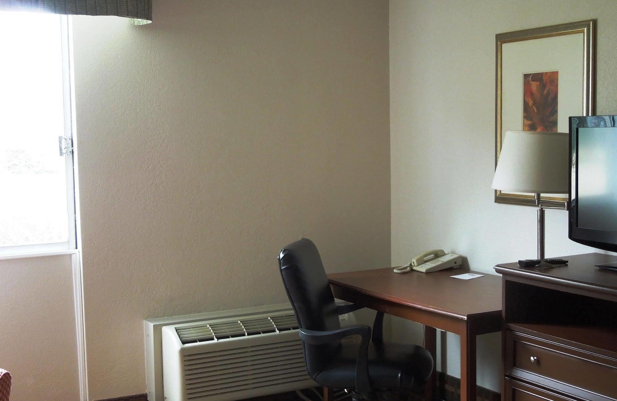 Baymont Inn & Suites Marietta Ngoại thất bức ảnh