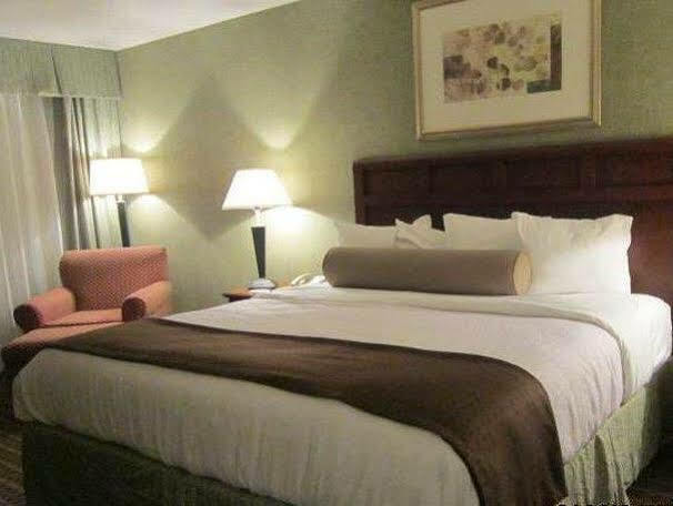 Baymont Inn & Suites Marietta Ngoại thất bức ảnh